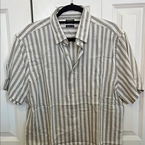 Faherty Short Sleeve Vertical Stripe Button-Down - White & Gray